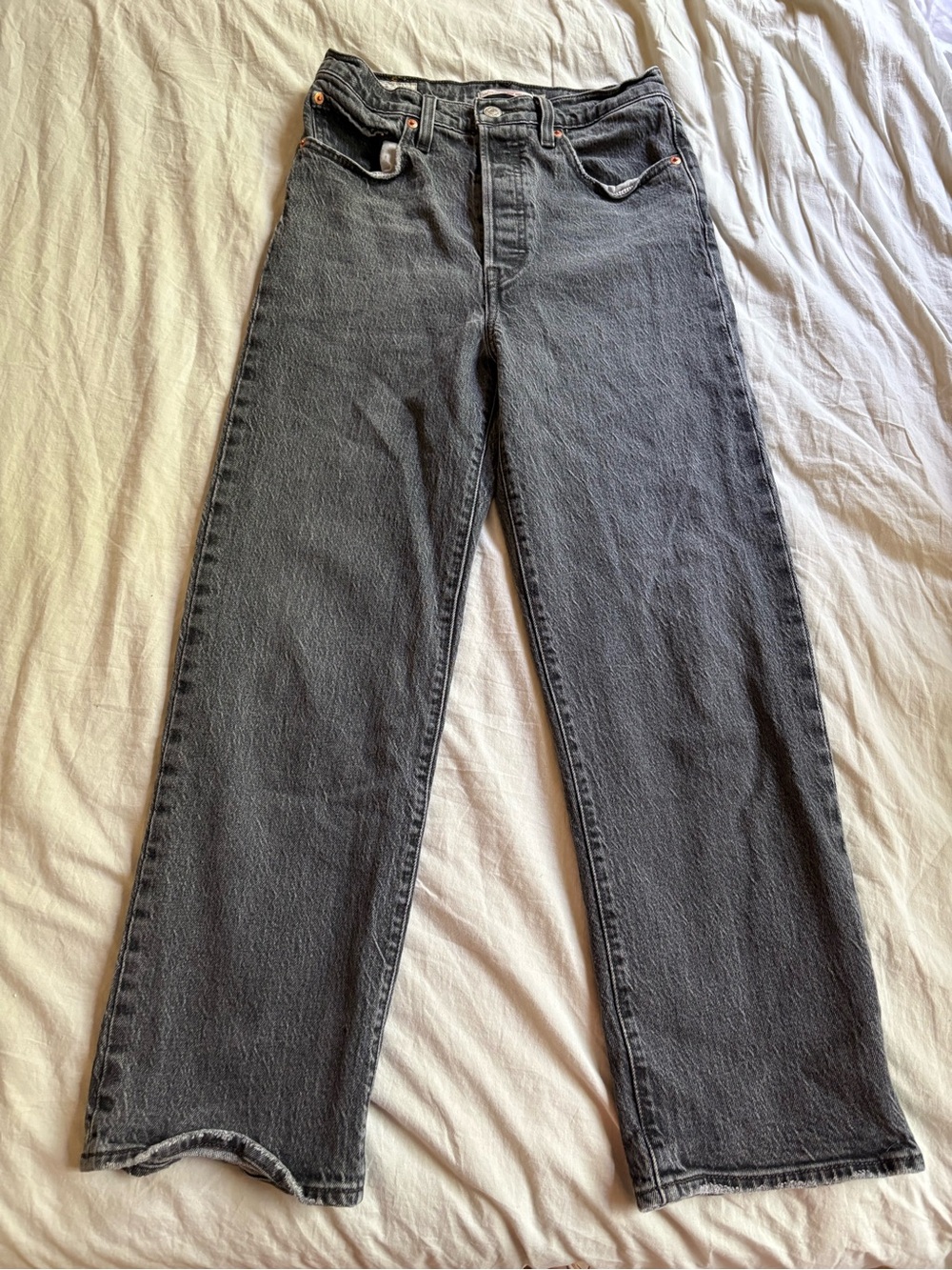 Levi’s Charcoal Ribcage Straight Ankle